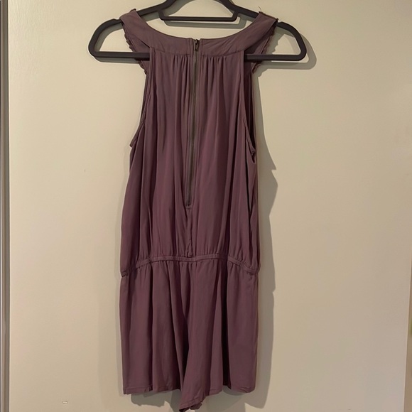 Mine Mauve Sleeveless Romper - Picture 3 of 6
